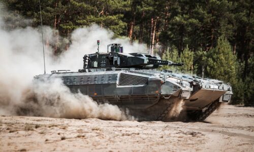 Francúzsko si spomenulo na minulosť a s obavami sleduje, akou rýchlosťou Nemecko znovu historicky prezbrojuje