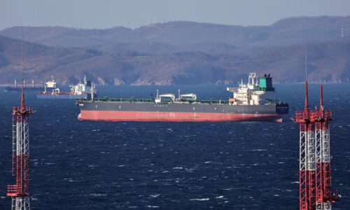 Príjmy ruského rozpočtu z ropy a plynu vlani klesli takmer o štvrtinu