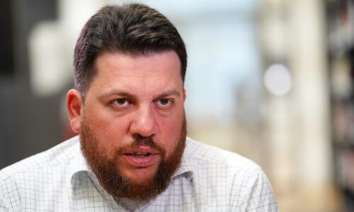 Ukrajina začala trestné konanie proti Navalného spojencovi. Volkov urážal veliteľov, hrozí mu osem rokov