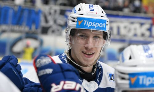 Kometa ovládla derby a z Prahy si nesie výhru, Kollár sa blysol dvomi asistenciami