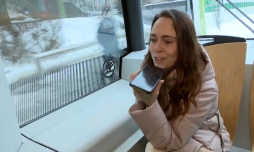 Pokuta za hlasité telefonování v MHD: Města zavedla zákazy, je mezi nimi i Ústí nad Labem