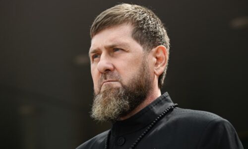 Kadyrov se vysmívá Ukrajincům: Nejsem v nemocnici. Detaily videa však spekulace přiživily