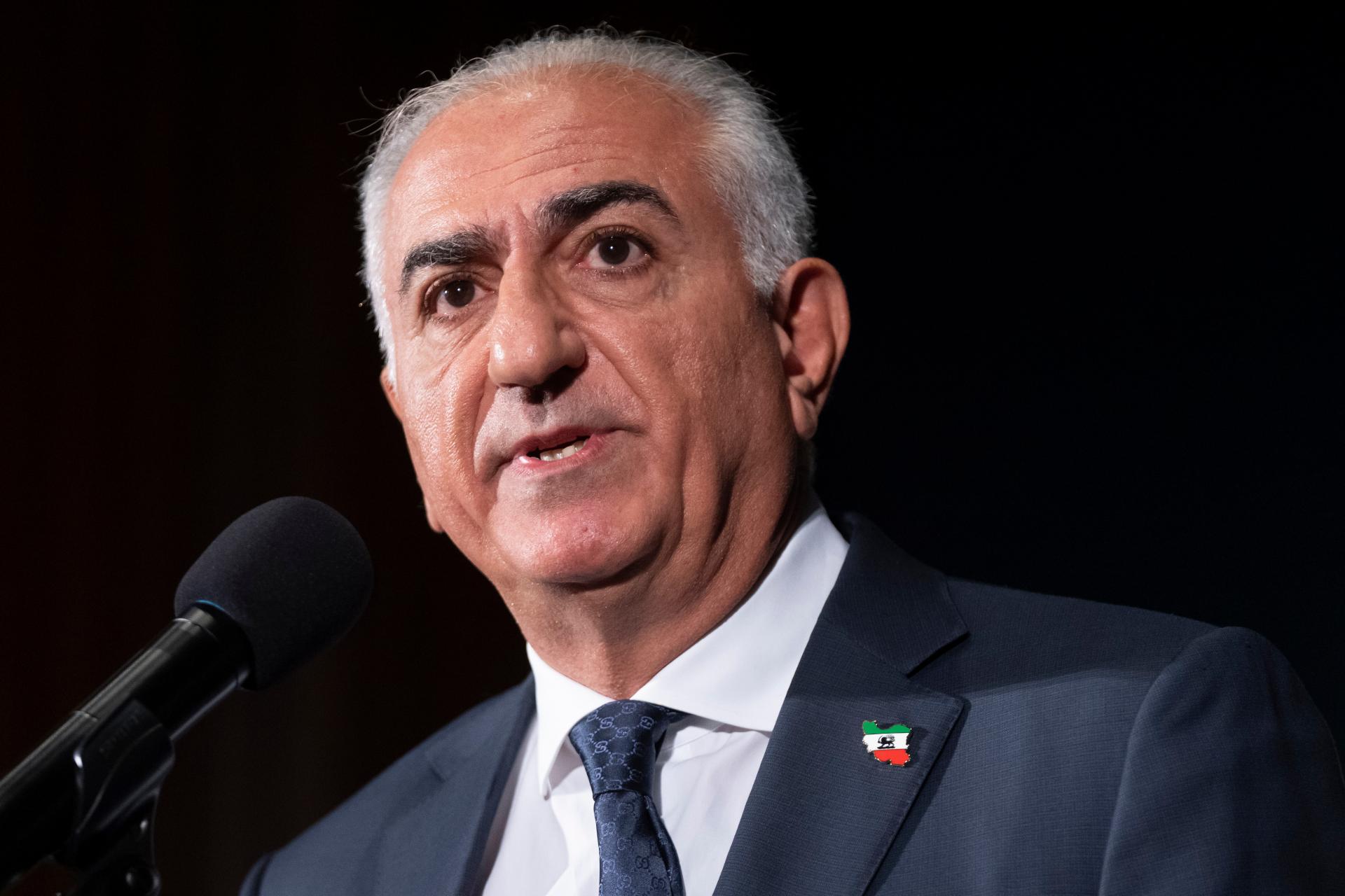 Islamská republika padne, do Iránu sa vrátim, povedal syn iránskeho šacha Pahlaví