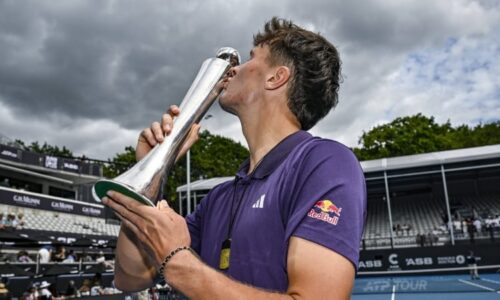 Češi slaví tenisové triumfy u protinožců. Pohár nad hlavu pozvedli hned dva