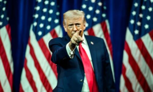 Hrajete nebezpečnou hru, opřel se Trump do evropských zemí kvůli Grónsku. Oznámil nová cla