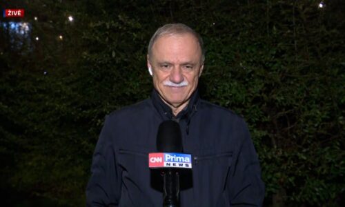 Nejdřív splní babičce poslední přání. Otec Čecha vězněného ve Venezuele o prvních krocích syna