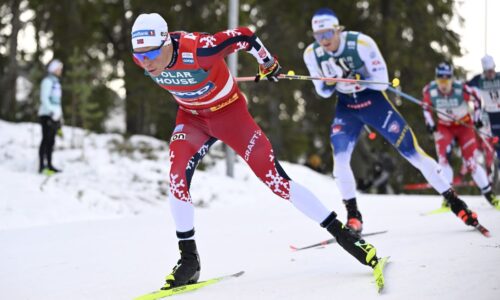 Beh na lyžiach: Nór Nyenget ovládol preteky na 10 km. Na pódiu ho doplnil jeho krajan, Kläbo neštartoval