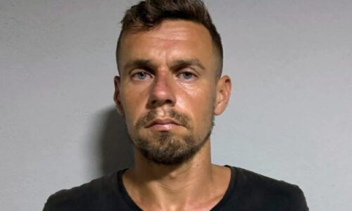 Letadlo s propuštěným Čechem je na cestě z Venezuely. V Praze Darmovzal přistane večer