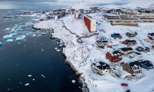 Macron hledá spojence proti Trumpovi. Evropské státy varují před „spirálou eskalace“