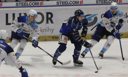 Drama na hokeji ve Vítkovicích: V hledišti zkolaboval fanoušek, v akci byl i defibrilátor