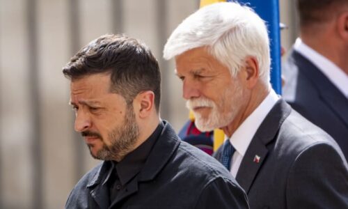 Pavel odmítá Macinkovu kritiku. Zelenskyj projevil zájem o koupi letounů, tvrdí