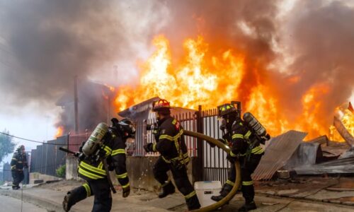 Ohnivé peklo v Chile: Při požárech zemřelo 15 lidí. Prezident vyhlásil stav katastrofy