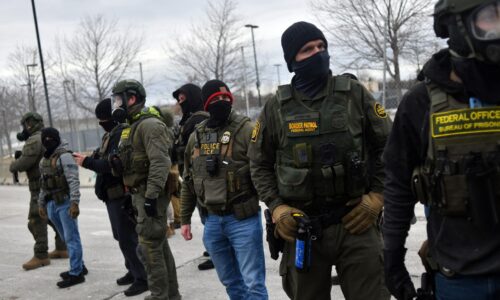 Pentagon tells 1,500 soldiers to be ready for possible Minnesota deployment