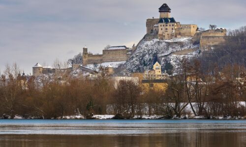 Krajské mesto na Považí zvyšuje dane, inde zavádzajú nové taxy. Ako samosprávy riešia dopady konsolidácie?