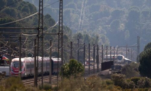 Lev XIV. prostredníctvom telegramu vyjadruje zármutok nad vlakovým nešťastím v Adamuze