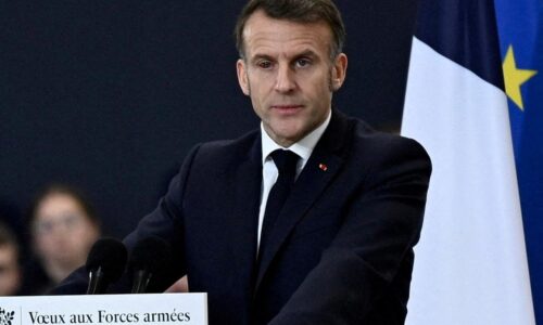 Francúzsko nateraz neprijme pozvanie do Rady mieru, Kanada za to nechce platiť