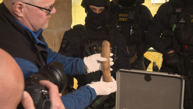 Eskort unikátního artefaktu: na převoz předmostecké venuše do turnova dohlížela policie