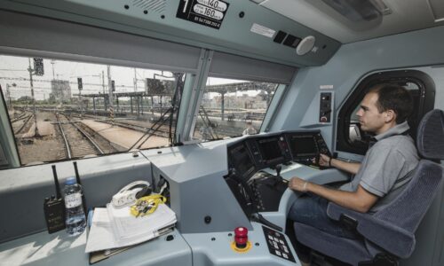 Rážov plán narazil na odpor zamestnancov. Rušňovodiči kamery odmietajú, hovoria o zvyšovaní napätia