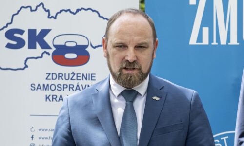 Súčasný systém naráža na svoje limity. Župy a obce vláde ponúkajú recept na prekopanie verejnej správy