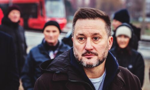 Matúš Vallo je silný primátor so silnou mestskou stranou, ale volil ho iba každý piaty Bratislavčan