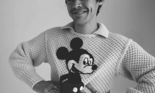 Harry Styles Announces Lead Single, "Aperture" Ahead of Fourth Album