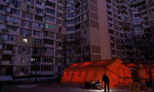 V Kyjeve je milión ľudí bez prúdu a tisíce domov bez tepla, hlási Zelenskyj