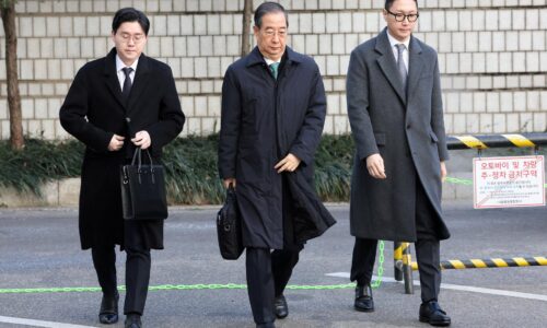 Juhokórejského expremiéra Hana uznali za vinného, dostal 23 rokov väzenia