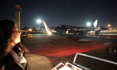 Problémy na ceste do Davosu. Lietadlo s Trumpom sa vrátilo do USA kvôli poruche