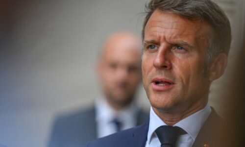 Hra o Arktidu: Macron chce vojenské cvičení v Grónsku. Na přípravě se hodlá podílet