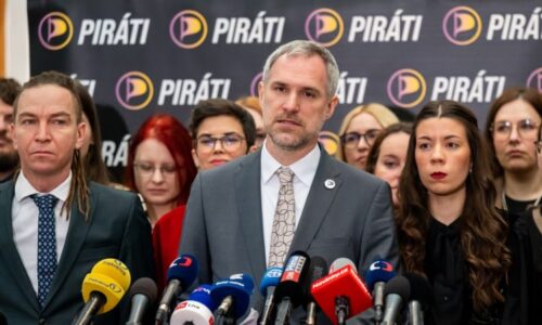 Schmarcz: Piráti v další vládě? Podobají se SPD. Babiš vrátil Hřibovi úder za všechny boomery