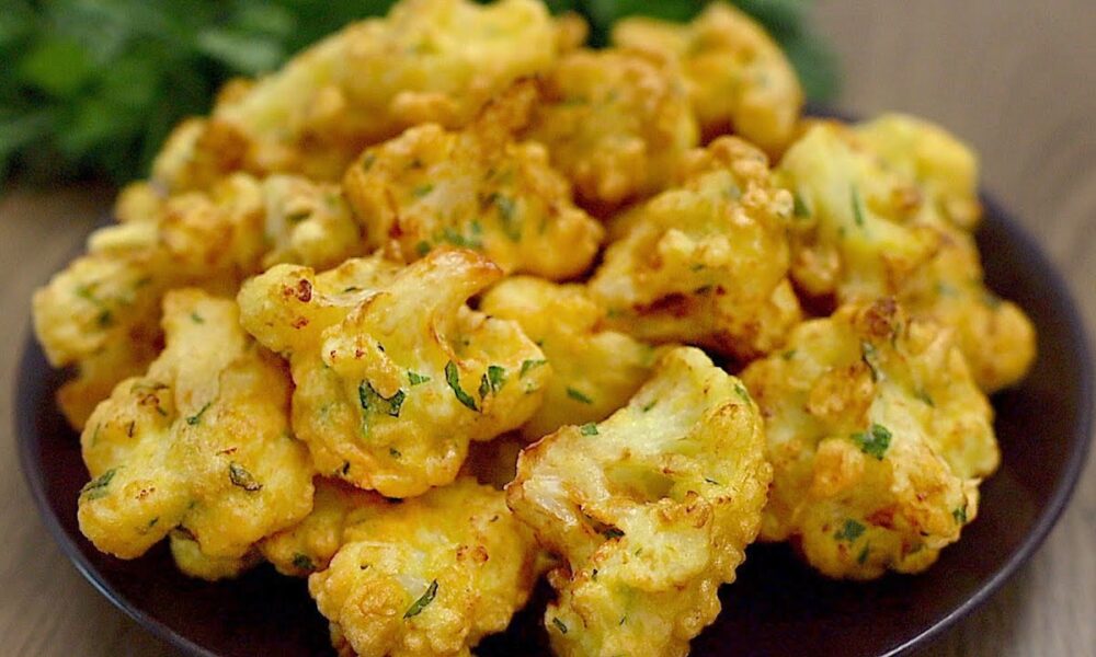 Rezept für frittierten Blumenkohl im Teig. Einfach und lecker!