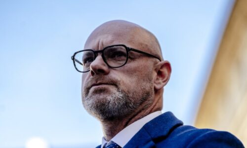 Plaga na ministerstvu vyvěsí vlajku Ukrajiny. Připomene výročí ruské agrese