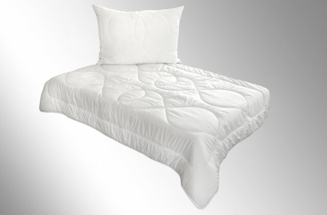 799898_set-prikry-vka-antistress-celorocni-140x220-cm-850-g-polsta-r-unico-antistress-900-g-brotex-1-547-kc1-640x420.jpg Spánok bez napätia. V čom spočíva tajomstvo antistresových lôžkovín?