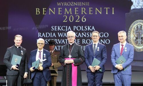 Poľsko: Ocenenie pre vatikánske médiá za podporu mieru