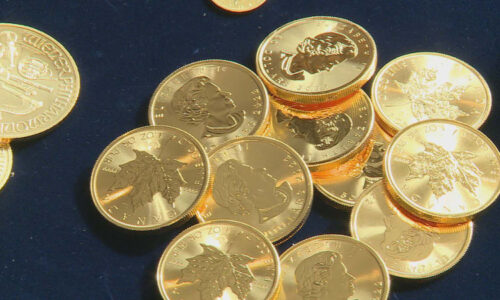 Cena zlata roste, Češi ho ve velkém prodávají. Které předměty se vyplatí nejvíce? Cena zlata roste, Češi ho ve velkém prodávají. Které předměty se vyplatí nejvíce?