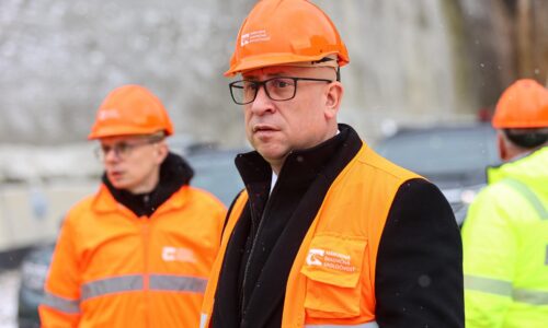 KDH podporuje rýchlotrať do Prahy, no za prioritu považuje regionálne trate KDH podporuje rýchlotrať do Prahy, no za prioritu považuje regionálne trate