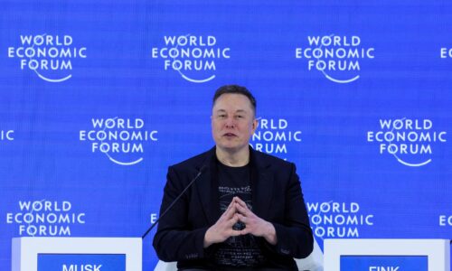 Tesla by mohla do konca roka 2027 začať predávať humanoidné roboty, tvrdí Musk Tesla by mohla do konca roka 2027 začať predávať humanoidné roboty, tvrdí Musk
