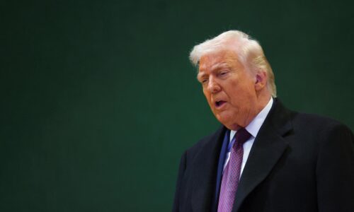 Trump uvalil na lode prepravujúce iránsku ropu sankcie, ceny vzrástli o tri percentá