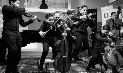 Trojgeneračný koncert Janoškovcov rozžiaril seneckú synagógu