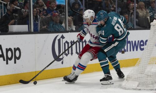 Niekedy je lepšie len zavrieť oči a vystreliť. Regenda opísal víťazný gól v zápase proti New York Rangers Niekedy je lepšie len zavrieť oči a vystreliť. Regenda opísal víťazný gól v zápase proti New York Rangers