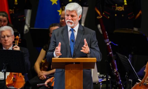 Európa sa musí prestať spoliehať, že jej USA vždy prídu na pomoc, tvrdí český prezident Európa sa musí prestať spoliehať, že jej USA vždy prídu na pomoc, tvrdí český prezident