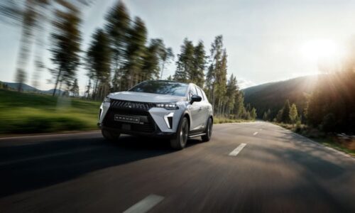 Mitsubishi oživuje známé jméno. Na trh posílá nový Grandis s cenou pod 600 tisíc korun