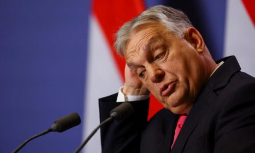 Ukrajina sa podľa Orbána snaží vmiešavať do maďarských parlamentných volieb