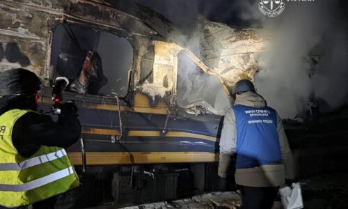 Ruský útok na osobný vlak v Charkovskej oblasti zabil troch ľudí, hlásia Ukrajinci