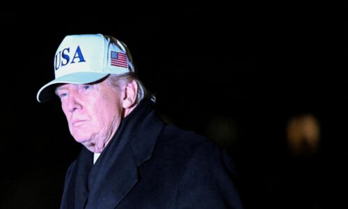 Trump si z prepadu dolára ťažkú hlavu nerobí. Je na skvelej úrovni, nie je dôvod na obavy, ubezpečuje