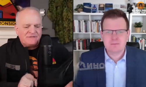 Daniel Davis: Zelenského vyjadrenia o územiach sú odtrhnuté od reality