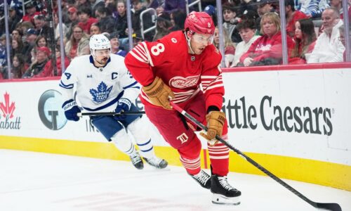 Detroit predĺžil spoluprácu so skúseným obrancom