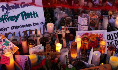 Agenti, ktorý v minneapolise zastrelili prettiho počas protestu, boli podľa médií postavení mimo služby