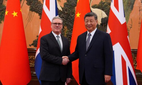 Starmer rokoval so si ťin-pchingom, rozvíjanie vzťahov medzi krajinami označil za "životne dôležité"