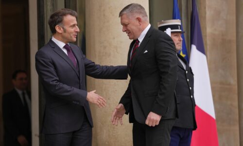 Komentár: fico skúma terén